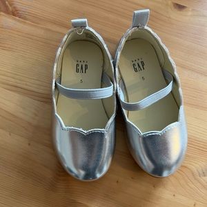 Gap Toddler Shoes Size 5